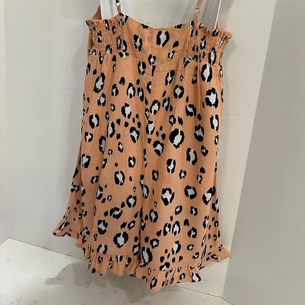 Chic Leopard Print Dress